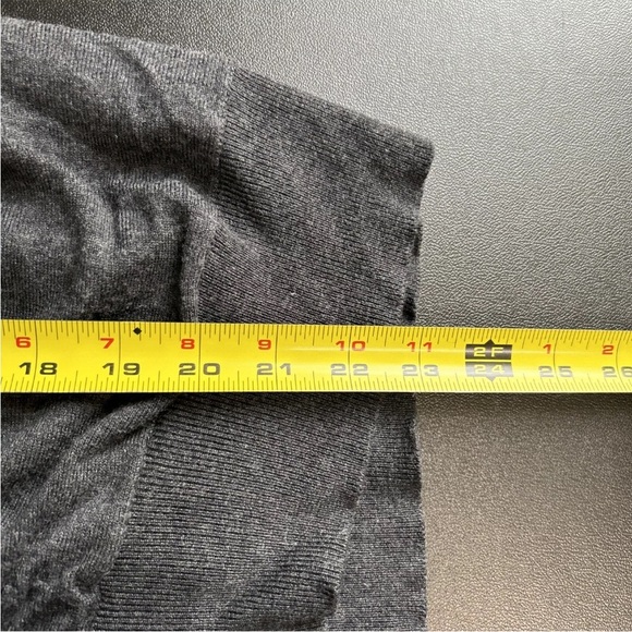 Cable‎ & Gauge Women’s Large Gray Top Pullover Ruched Dolman Sleeve Cropped - Picture 7 of 10